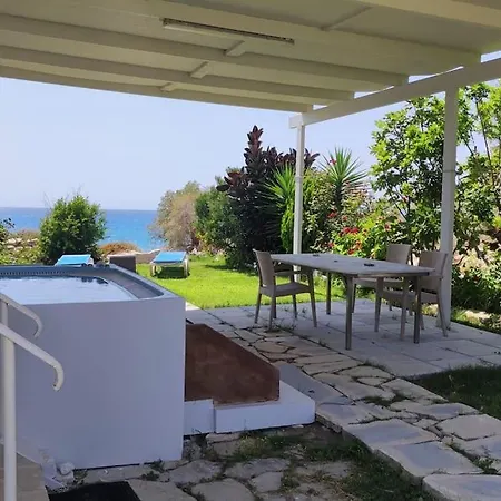 Thalassa, Am Und Mit Mini-pool 度假居